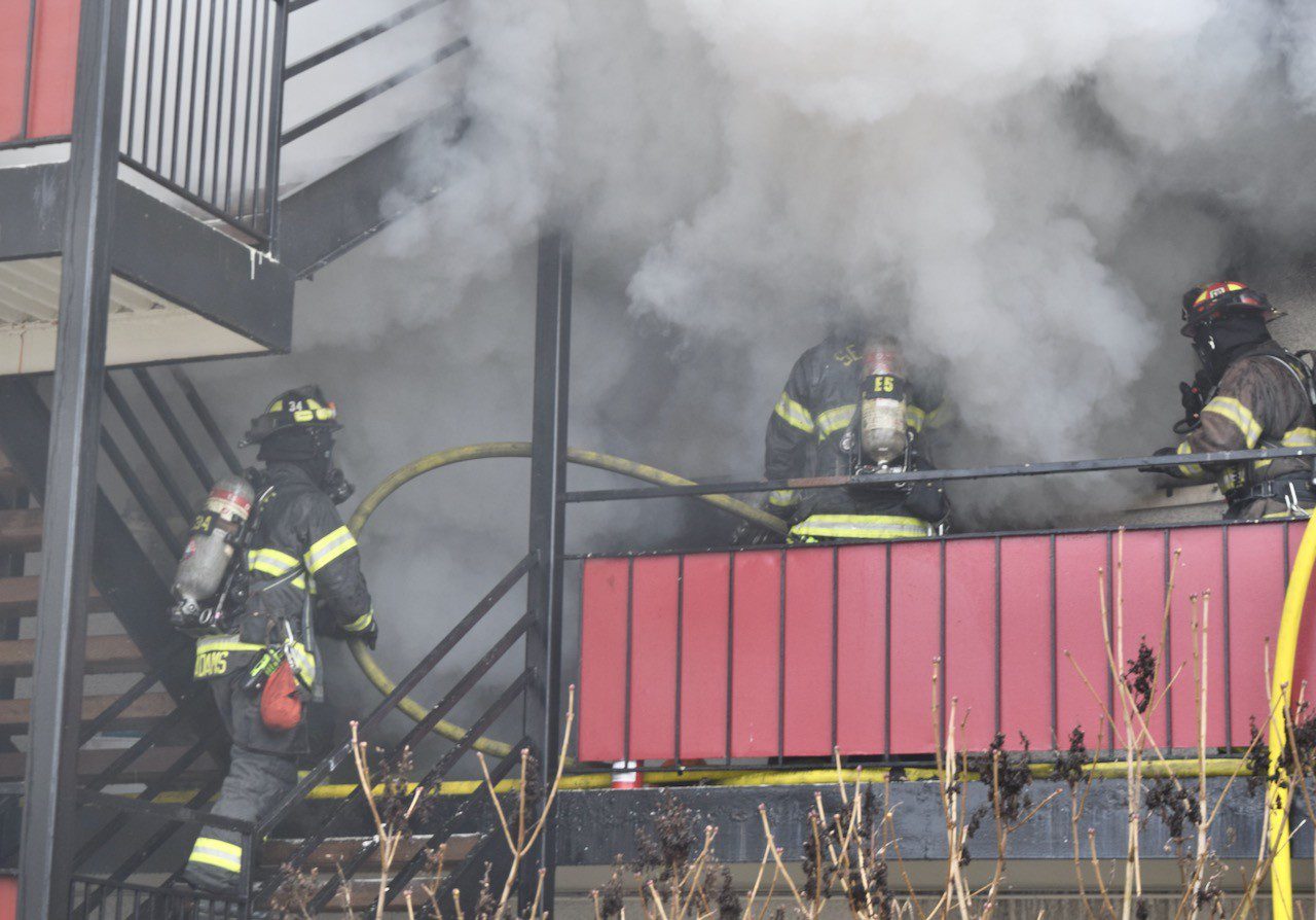 Seattle Fire Department fights apartment fire in Beacon Hill neighborhood