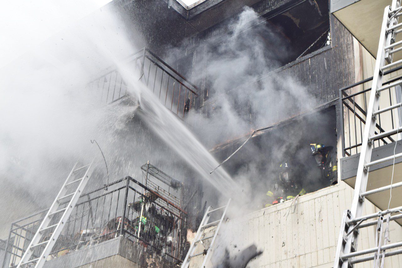 Seattle Fire Department fights apartment fire in Beacon Hill neighborhood