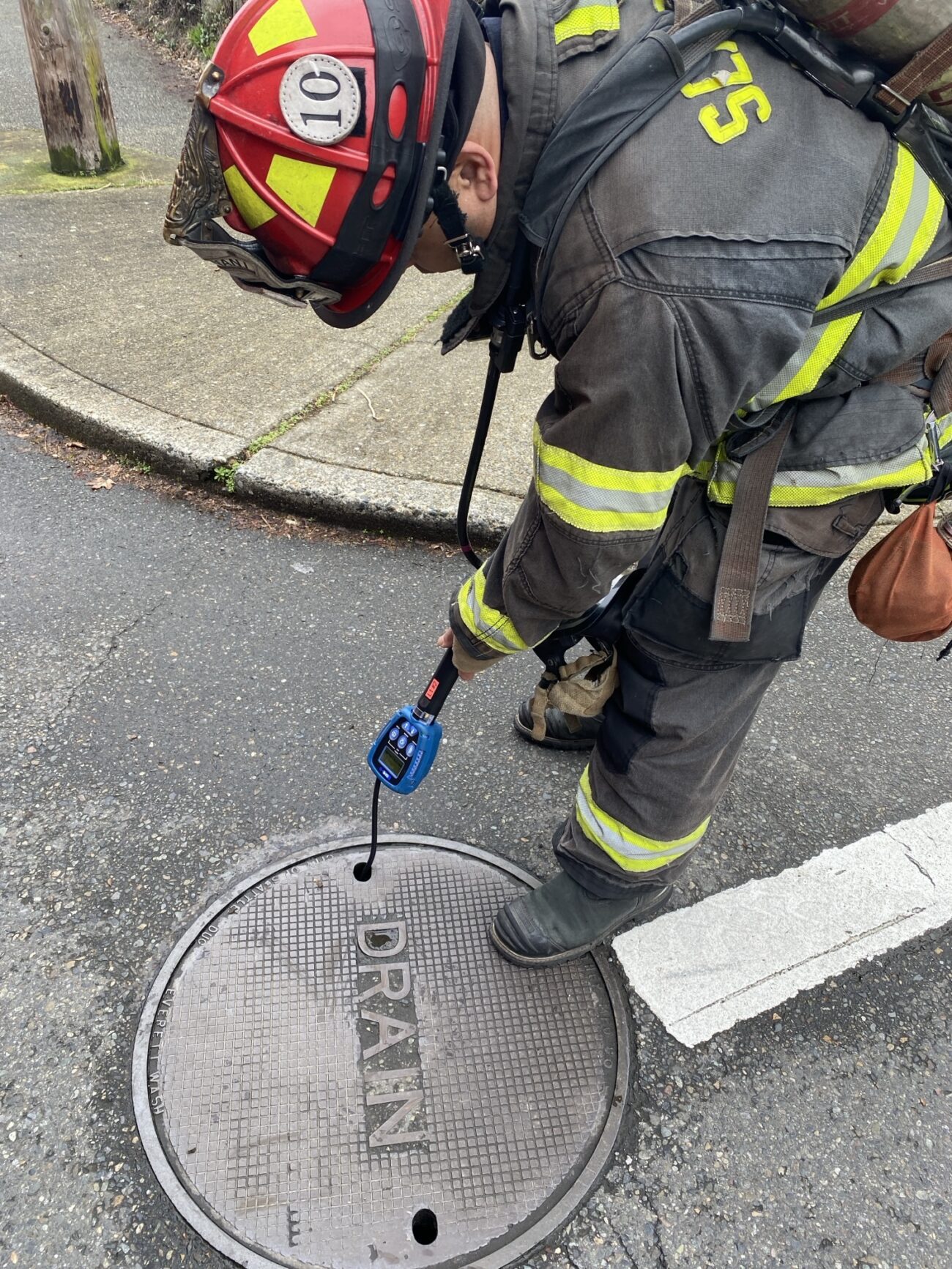 Natural gas leak prompts evacuations in Leschi neighborhood - Fire Line